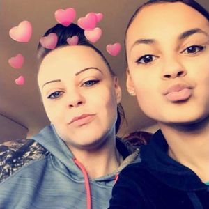 Meet your Posher, Leah